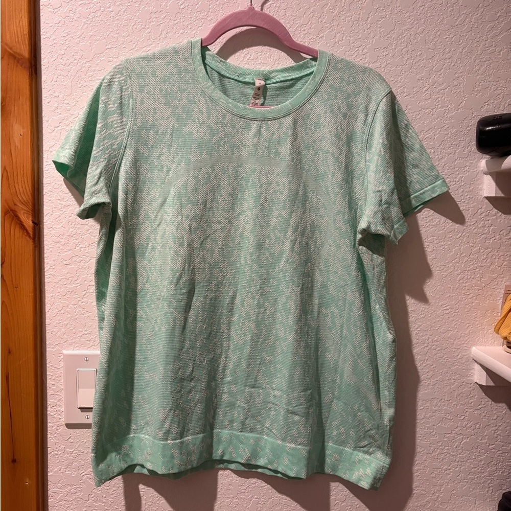 lululemon athletica swiftly tee